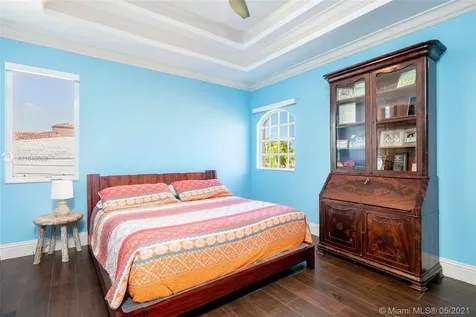 5561 NE 33rd Avenue Fort Lauderdale FL 33308