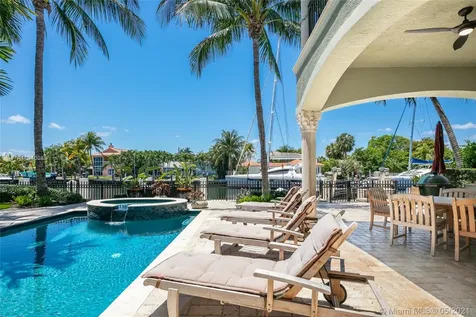 5561 NE 33rd Avenue Fort Lauderdale FL 33308