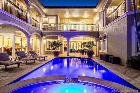 5561 NE 33rd Avenue Fort Lauderdale FL 33308