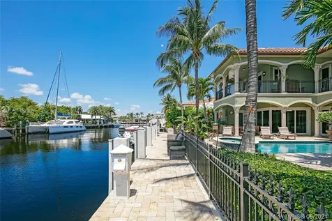 5561 NE 33rd Avenue Fort Lauderdale FL 33308
