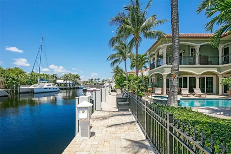 5561 NE 33rd Avenue Fort Lauderdale FL 33308