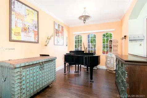 5561 NE 33rd Avenue Fort Lauderdale FL 33308