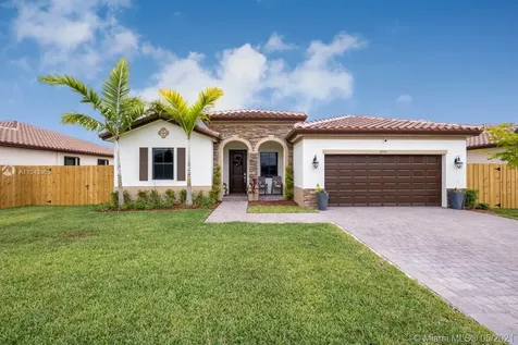 2710 SE 2nd Street Homestead FL 33033