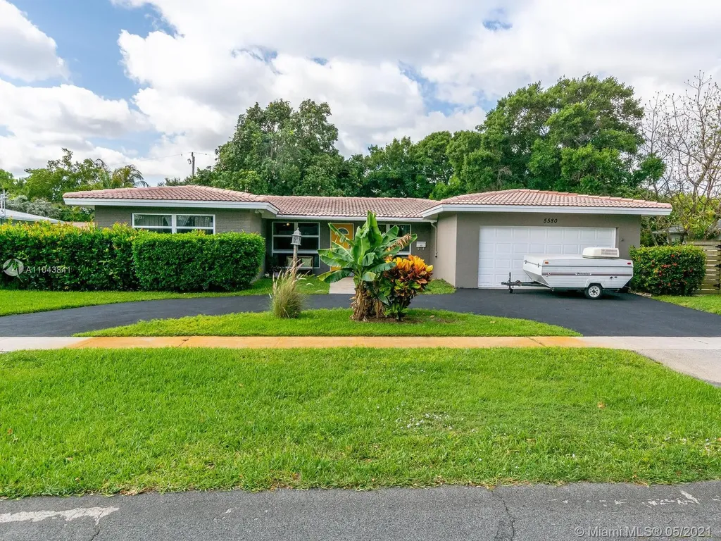 5580 SW 2nd Court Plantation FL 33317