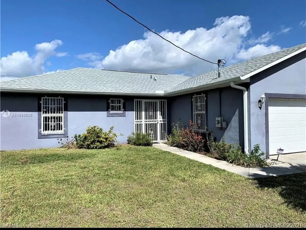 806 Ashley Road Lehigh Acres FL 33974