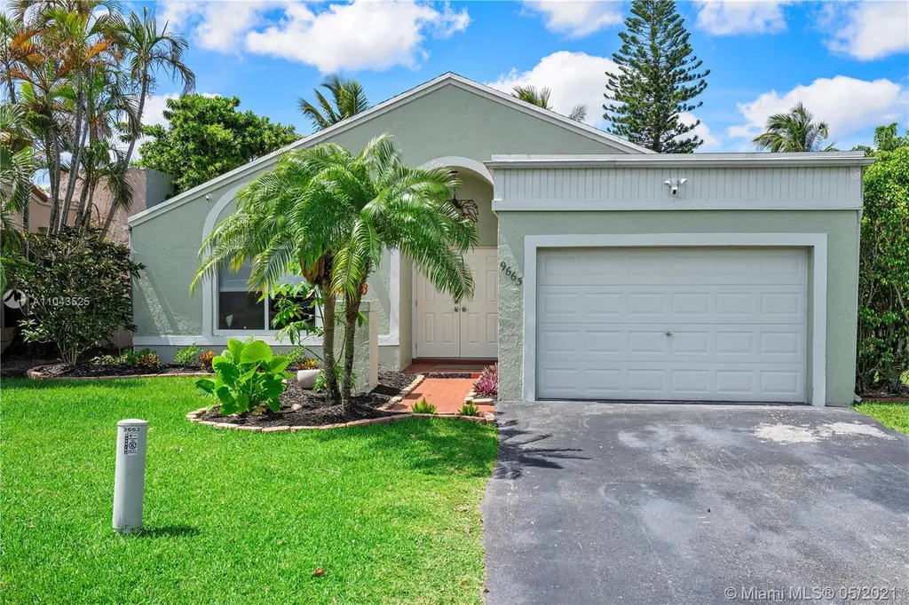 9663 NW 45th Street Sunrise FL 33351