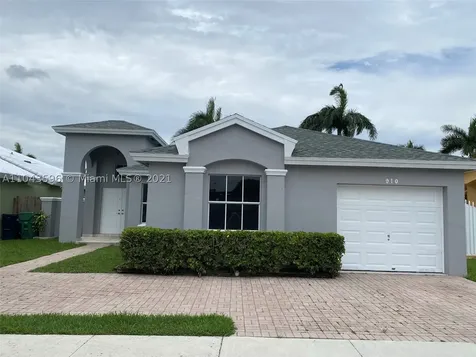 910 NW 131st Avenue Miami FL 33182
