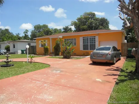 142 NW 145th Street Miami FL 33168