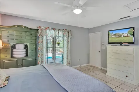 16162 SW 87th Court Palmetto Bay FL 33157