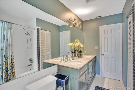 16162 SW 87th Court Palmetto Bay FL 33157