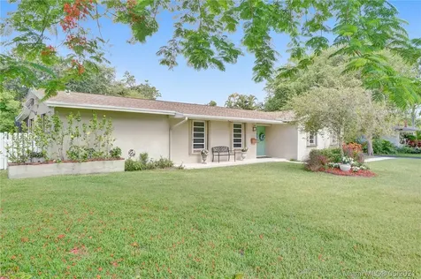 16162 SW 87th Court Palmetto Bay FL 33157