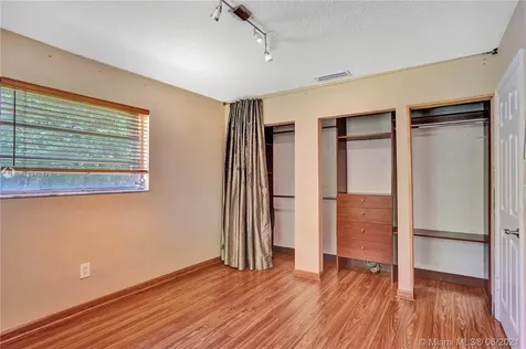 16162 SW 87th Court Palmetto Bay FL 33157