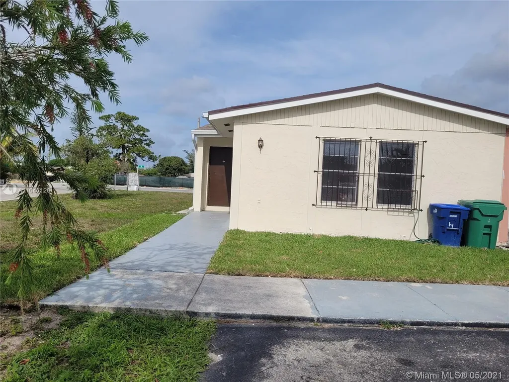 21481 NW 40th Circle Court Miami Gardens FL 33055