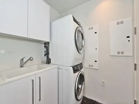 15701 E Collins Avenue Sunny Isles Beach FL 33160