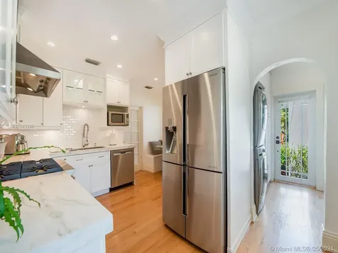 910 Santiago Street Coral Gables FL 33134