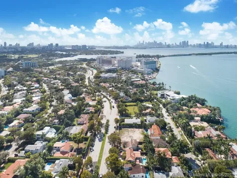4410 Alton Road Miami Beach FL 33140