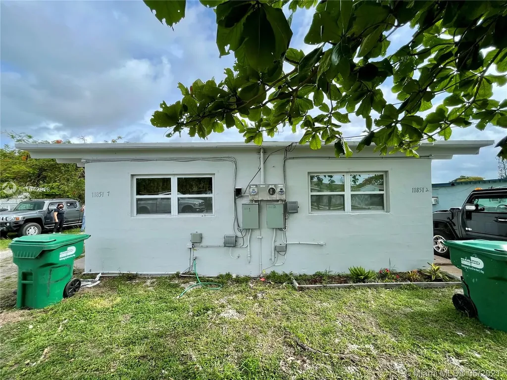 11851 SW 213th Street Miami FL 33177