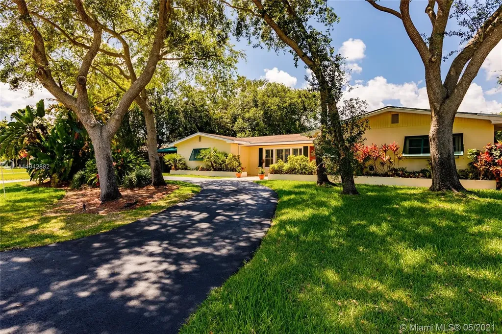 7475 SW 173rd Street Palmetto Bay FL 33157