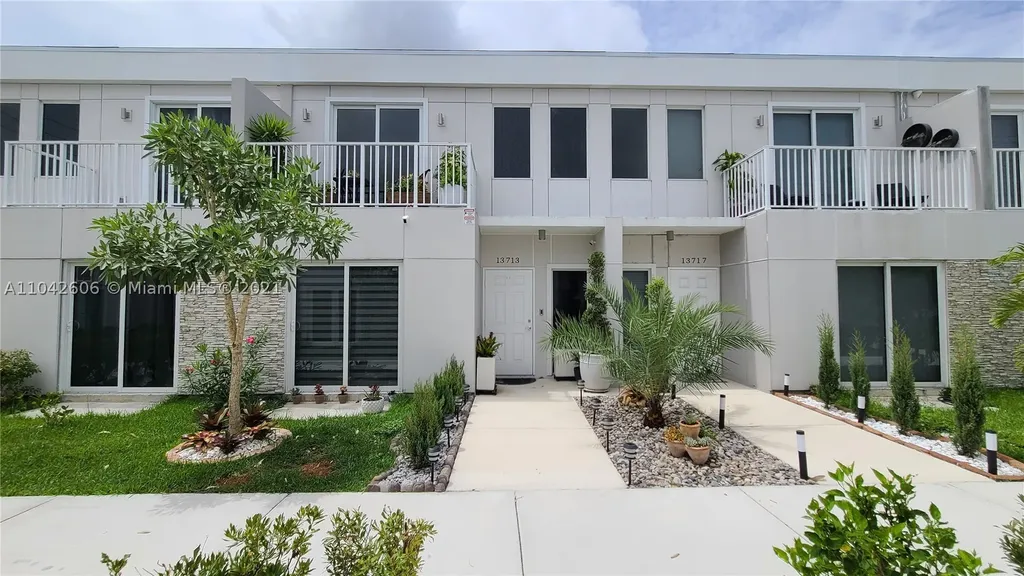 13713 SW 259th Lane Homestead FL 33032