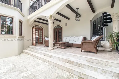 2334 Alton Road Miami Beach FL 33140