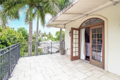 2334 Alton Road Miami Beach FL 33140