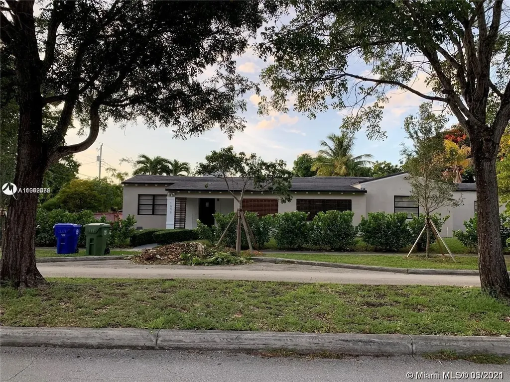 1898 SW 4th Avenue Miami FL 33129