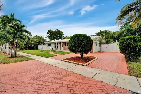6590 Lake Blue Drive Miami Lakes FL 33014