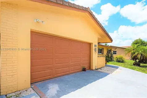 270 Lake Drive Coconut Creek FL 33066
