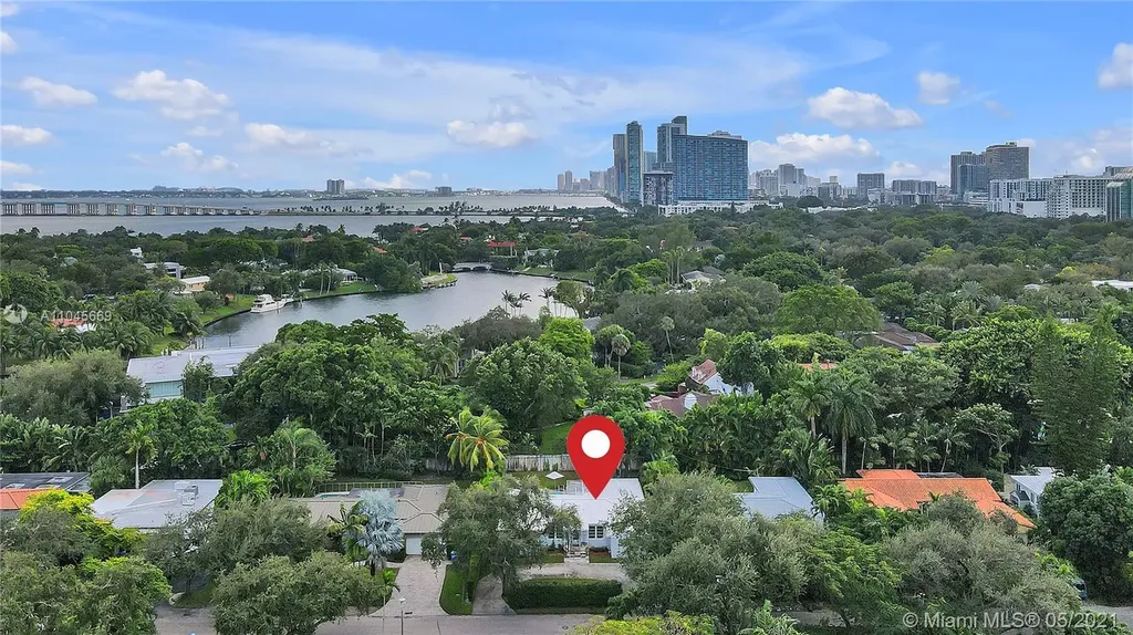 498 NE 50th Terrace Miami FL 33137