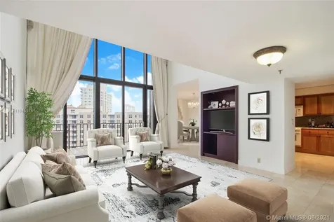 520 Brickell Key Drive Miami FL 33131