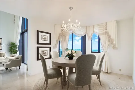 520 Brickell Key Drive Miami FL 33131