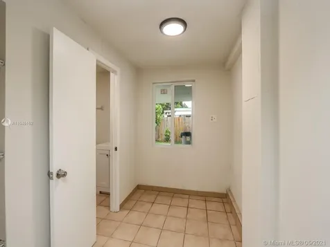 1301 SW 74th Avenue Miami FL 33144