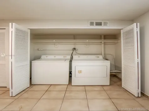 1301 SW 74th Avenue Miami FL 33144