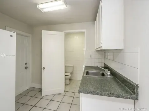 1301 SW 74th Avenue Miami FL 33144