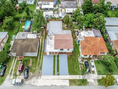 1301 SW 74th Avenue Miami FL 33144
