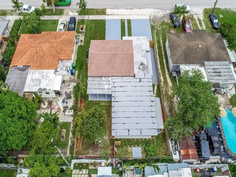 1301 SW 74th Avenue Miami FL 33144