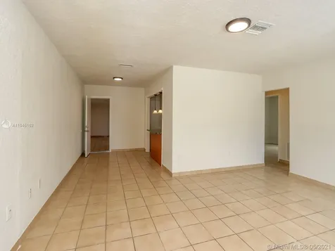 1301 SW 74th Avenue Miami FL 33144
