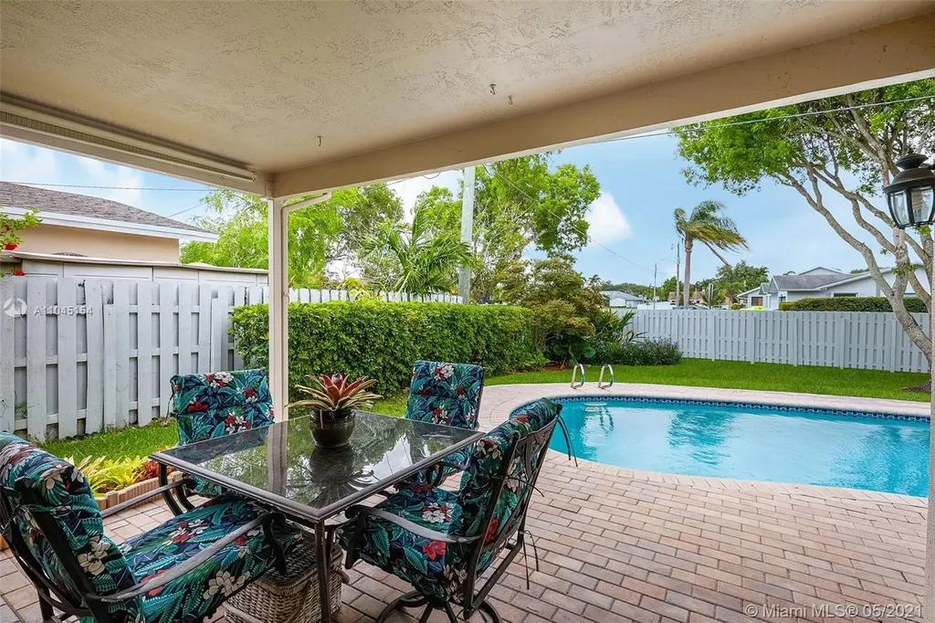 11330 NW 29th Street Sunrise FL 33323