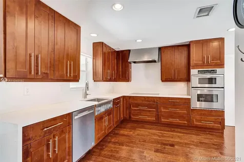 3001 Bayview Drive Fort Lauderdale FL 33306