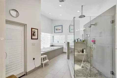 3001 Bayview Drive Fort Lauderdale FL 33306