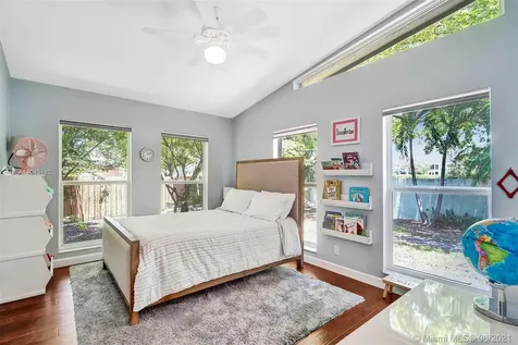 3001 Bayview Drive Fort Lauderdale FL 33306