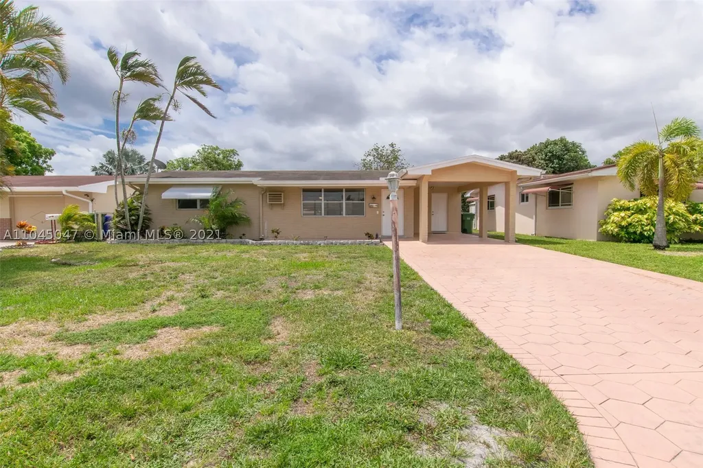 8160 NW 15th Street Pembroke Pines FL 33024