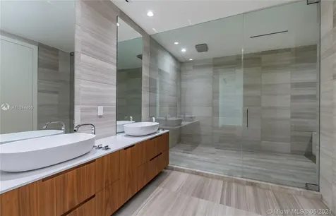 4701 N Meridian Avenue Miami Beach FL 33140