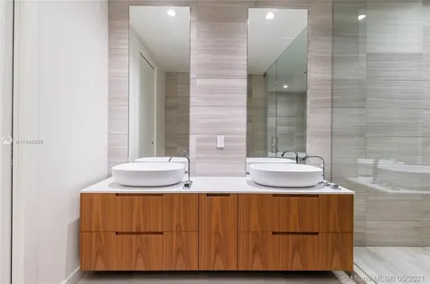 4701 N Meridian Avenue Miami Beach FL 33140