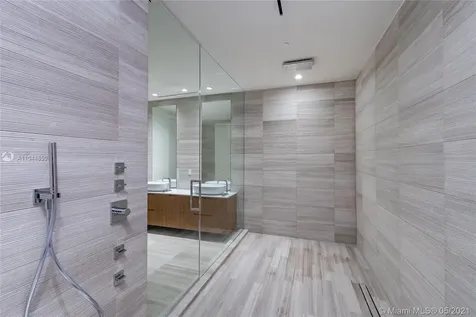 4701 N Meridian Avenue Miami Beach FL 33140