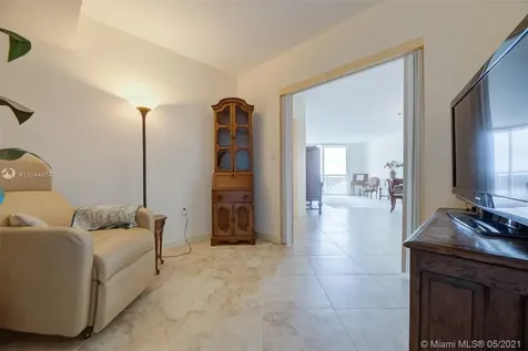 9055 SW 73rd Court Pinecrest FL 33156