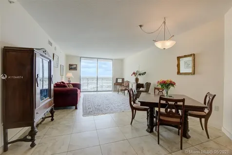 9055 SW 73rd Court Pinecrest FL 33156