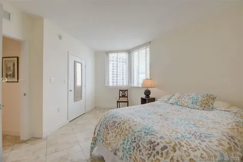 9055 SW 73rd Court Pinecrest FL 33156