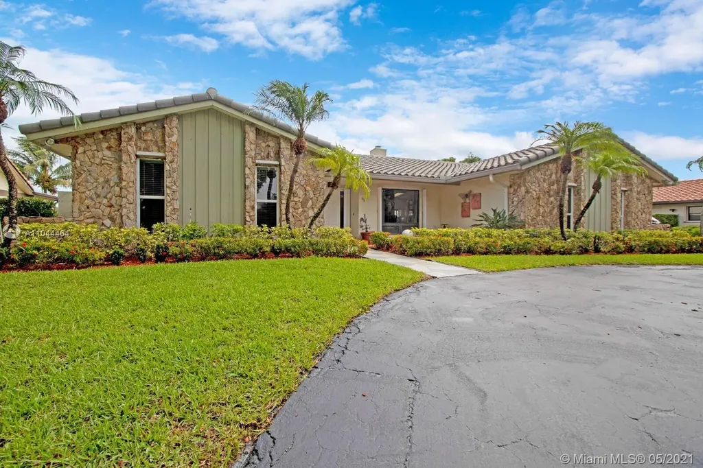1113 NW 111th Way Coral Springs FL 33071