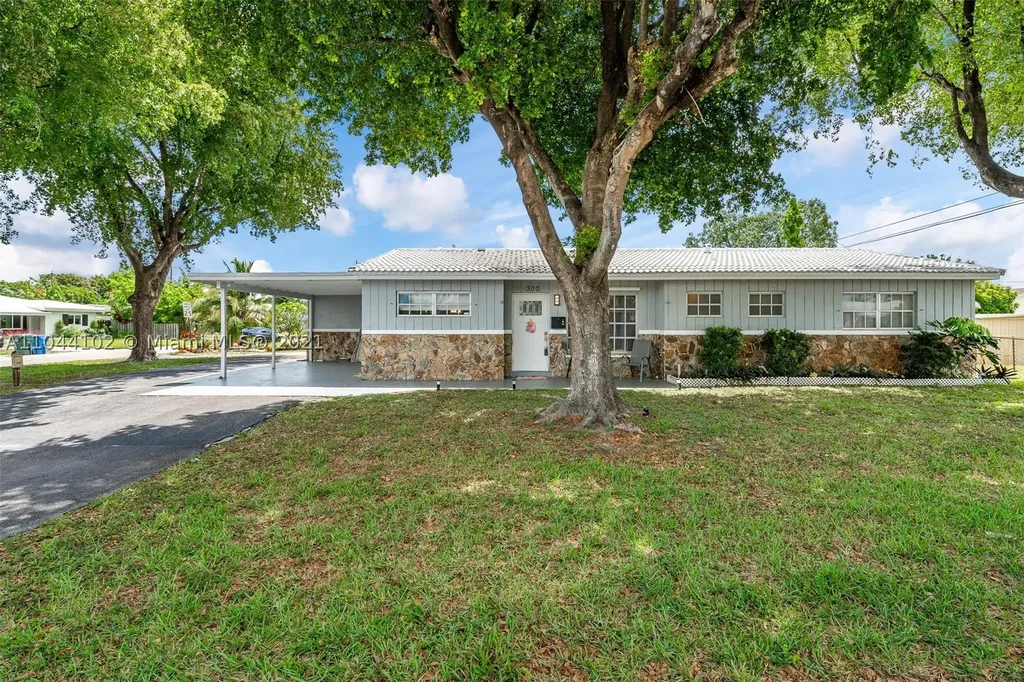 300 NE 42nd Court Oakland Park FL 33334